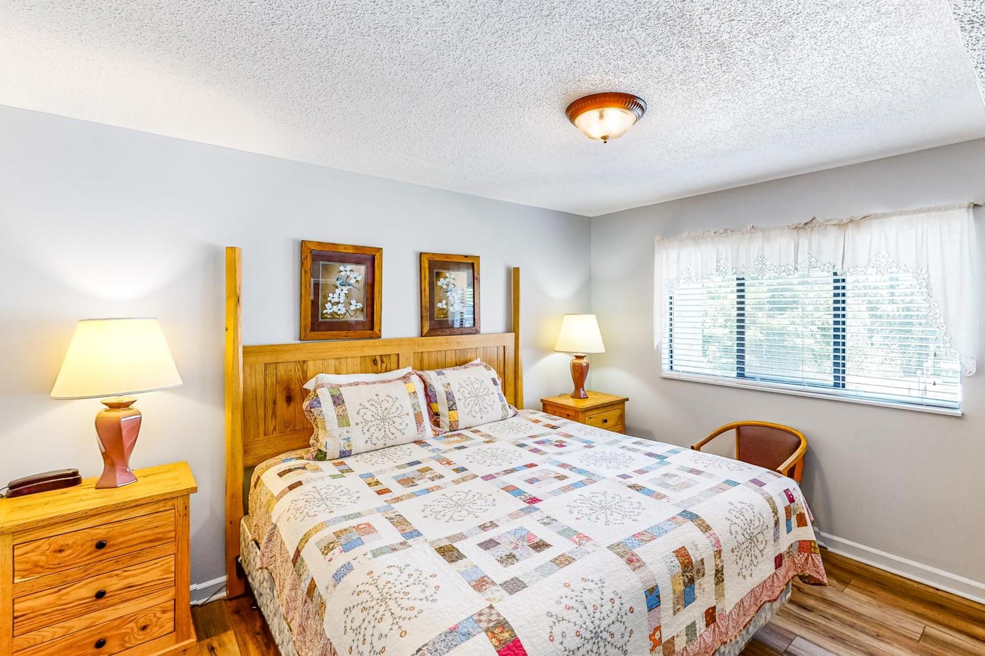 The Laurel Inn Gatlinburg Room photo