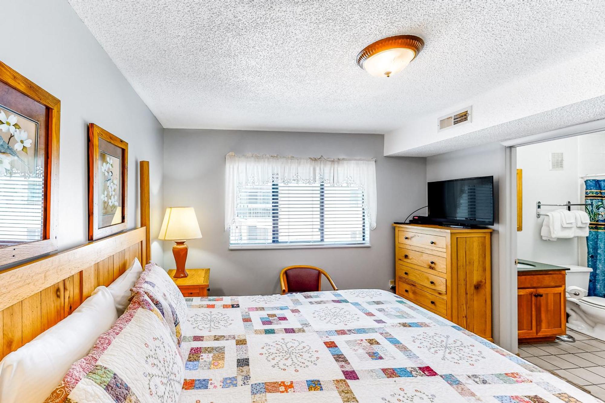 The Laurel Inn Gatlinburg Room photo